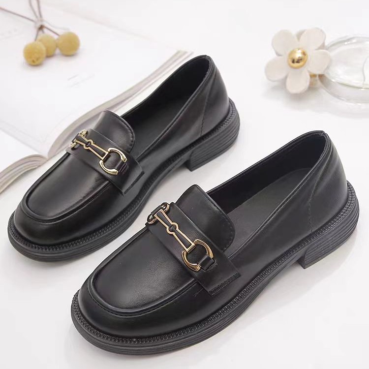 CL5594  黑色  高端粗跟圆头深口单鞋 时尚休闲套脚女乐福鞋