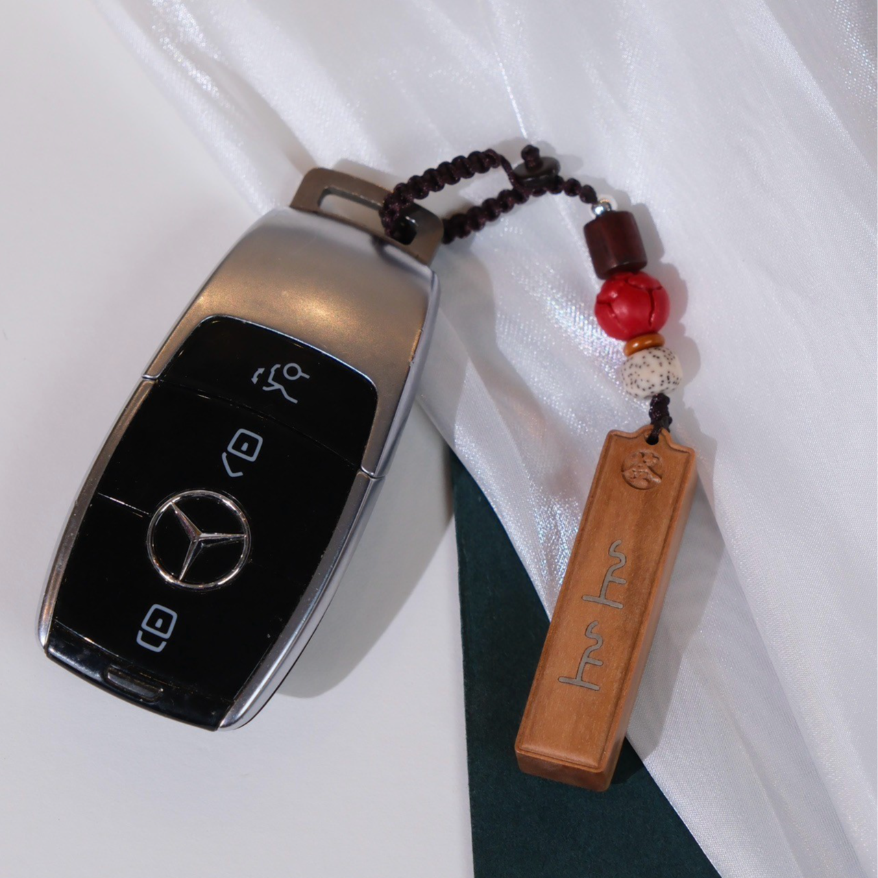 印度迈索尔正区老山檀香上上签小挂件钥匙扣5.0cm*1.3cm*0.95cm