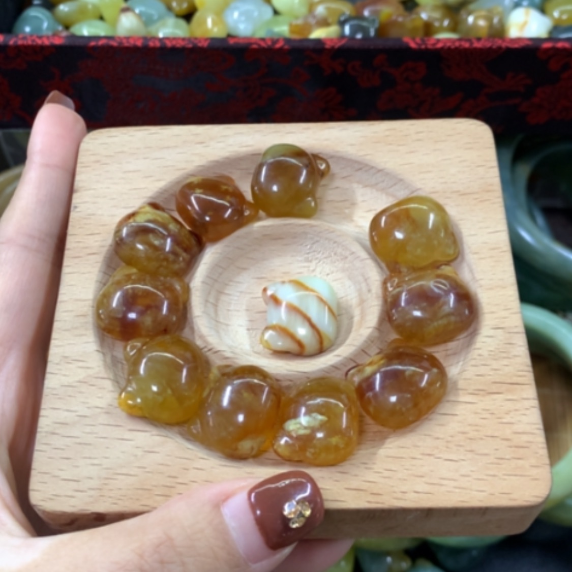 【闪购商品】蛇纹石玉手镯未镶嵌苏*棉