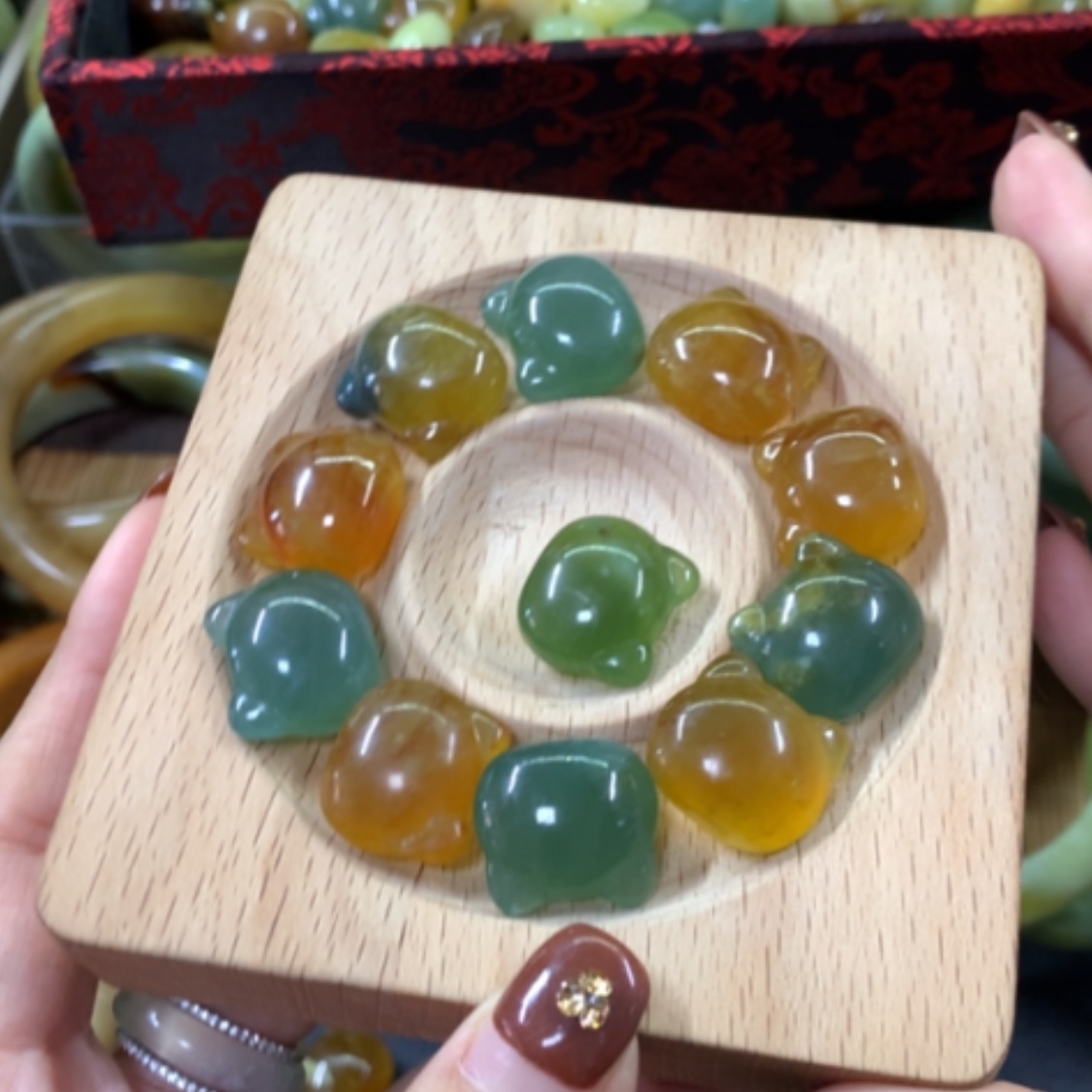 【闪购商品】蛇纹石玉手镯未镶嵌苏*棉