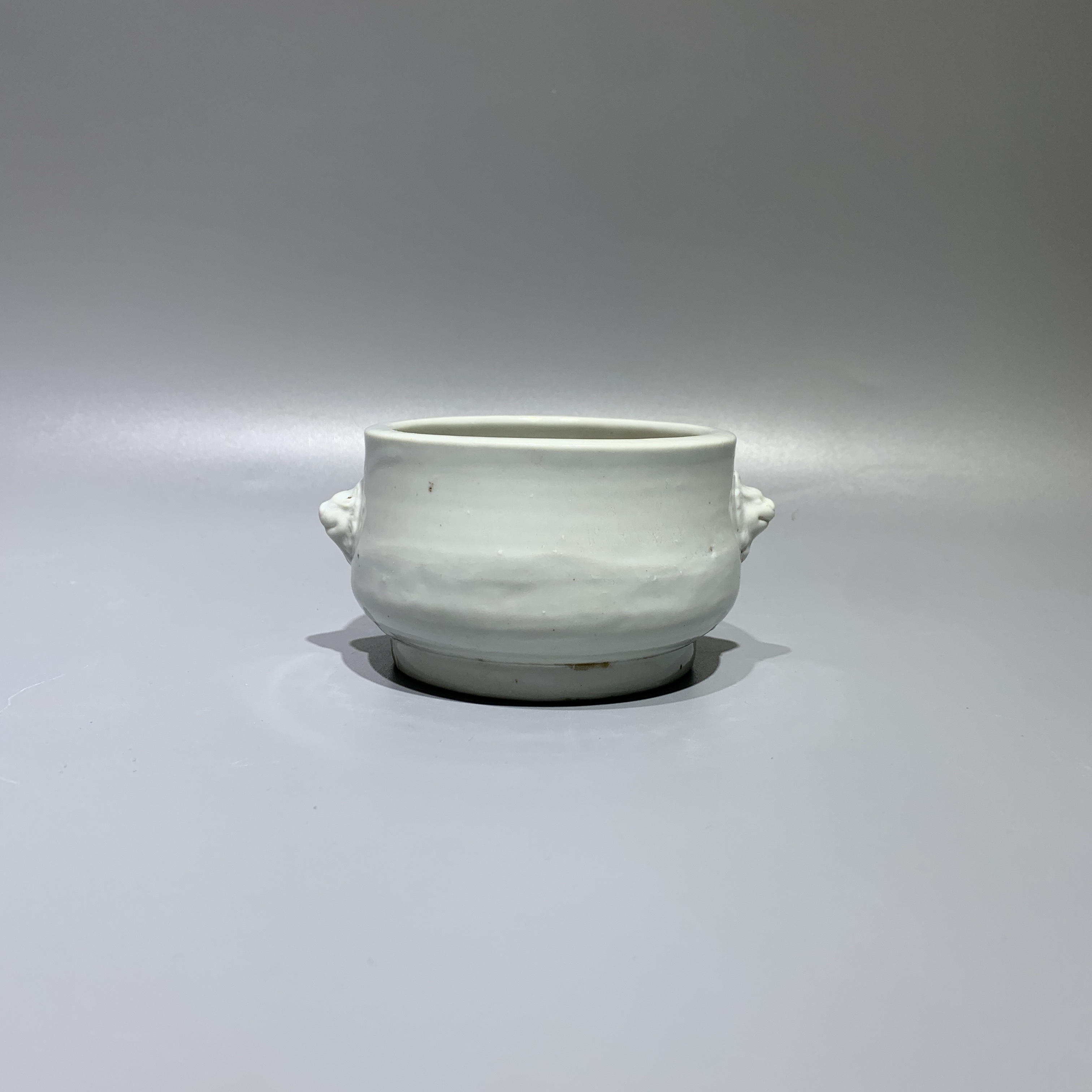 l004019.晚清•白釉兽面香炉【古董收藏】