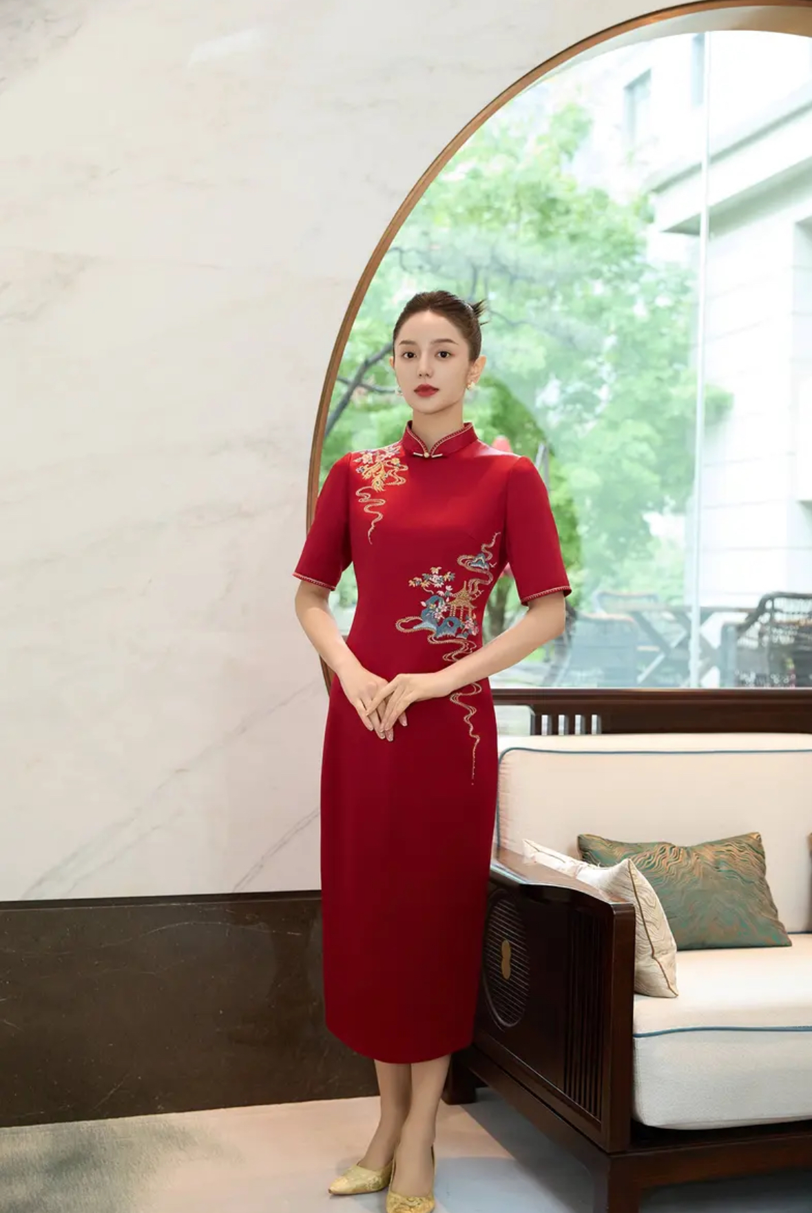 朱紫褕17923复古气质酒红色时尚中长款礼服旗袍婚庆礼服醋酸婆婆