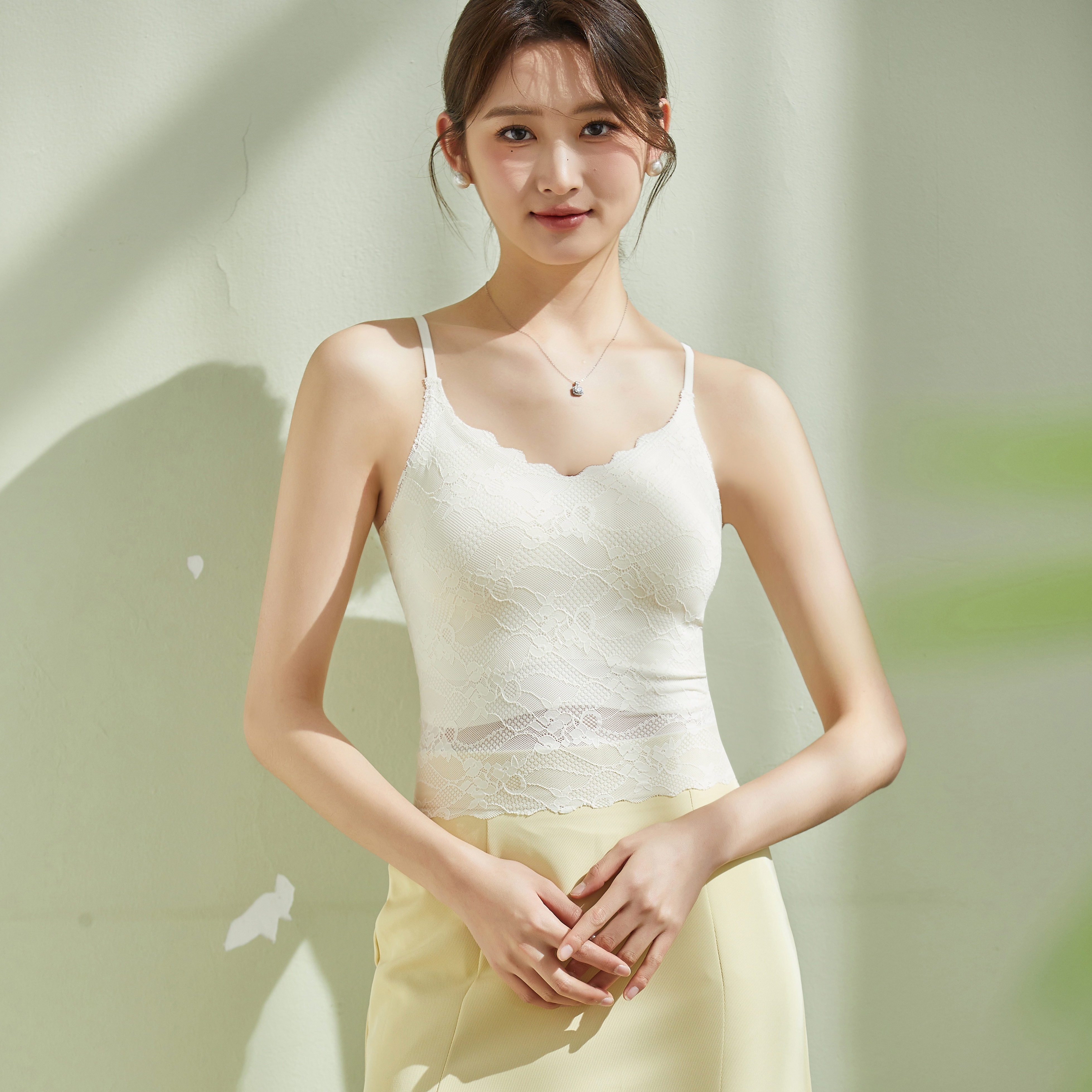 蕾丝吊带固定杯背心女爆款性感修身美背提拉无钢圈百搭打底内衣