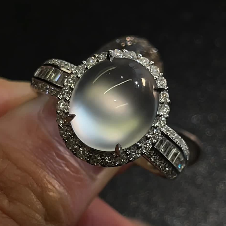 老坑玻璃种翡翠蛋面戒指豪华镶嵌满钻奢华女士款女王范气质精美