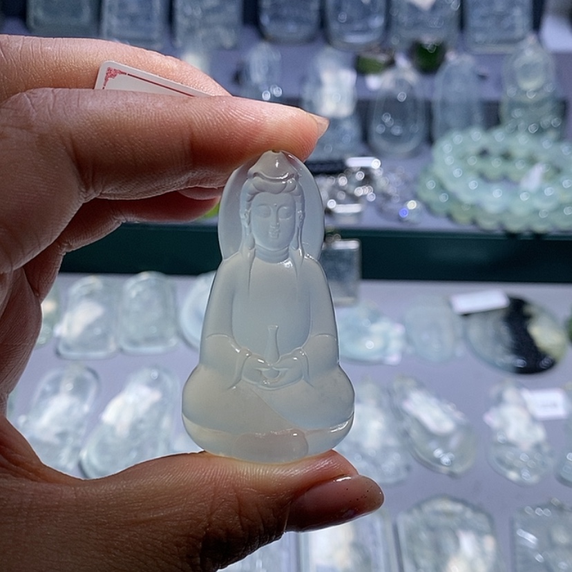 【闪购商品】岫玉颈饰未镶嵌素衣