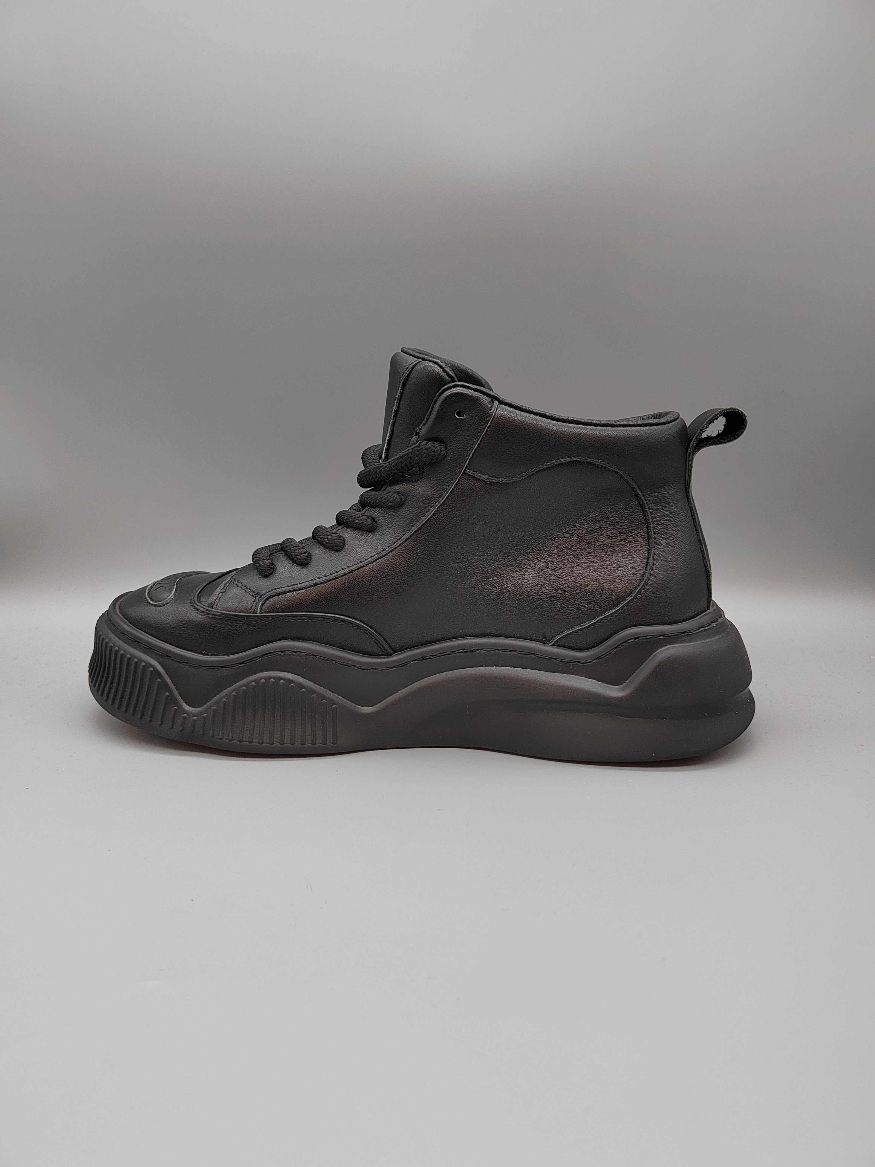 8067男士舒适时尚休闲百搭潮流真皮中帮单里潮鞋