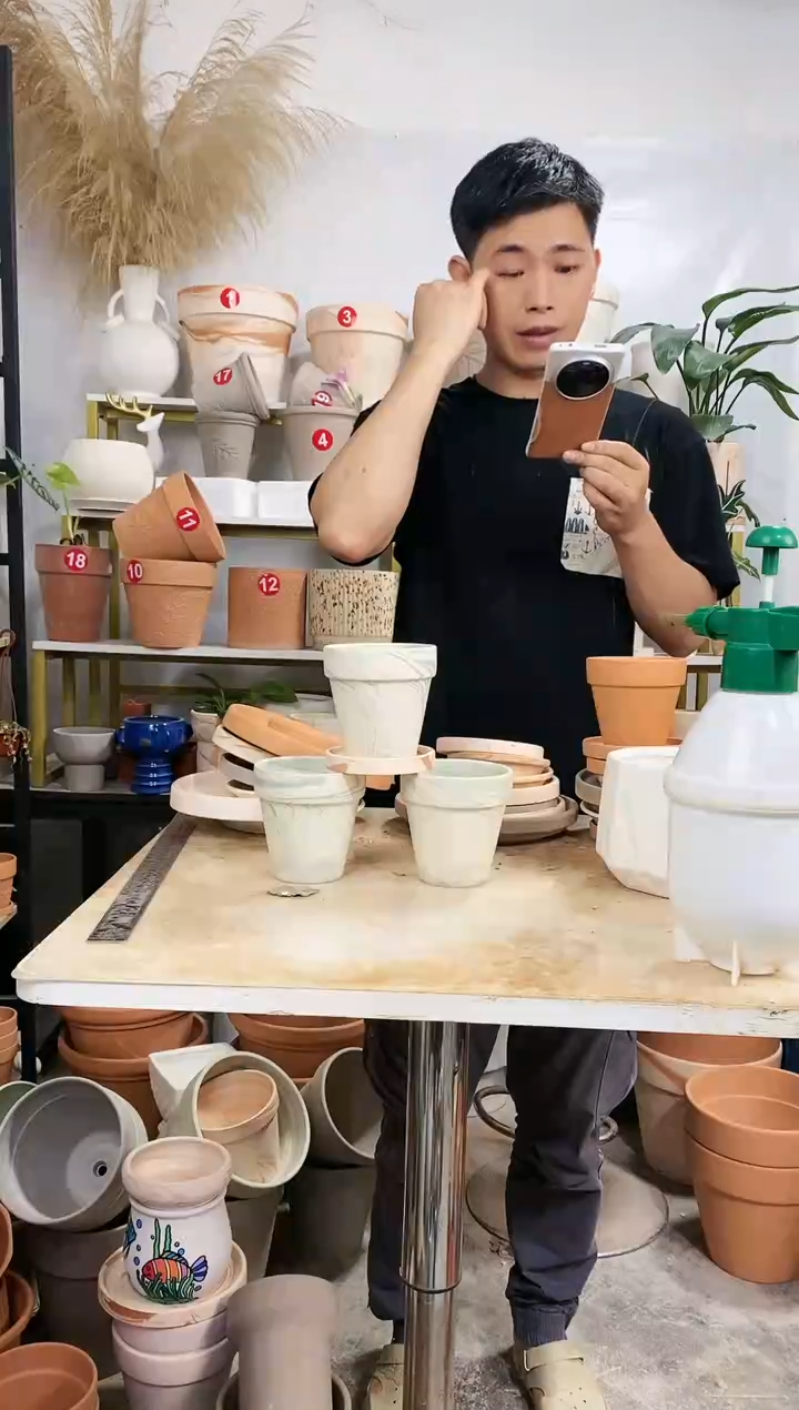 【闪购商品】红陶20CM以下10*10绿白陶 3盆3托