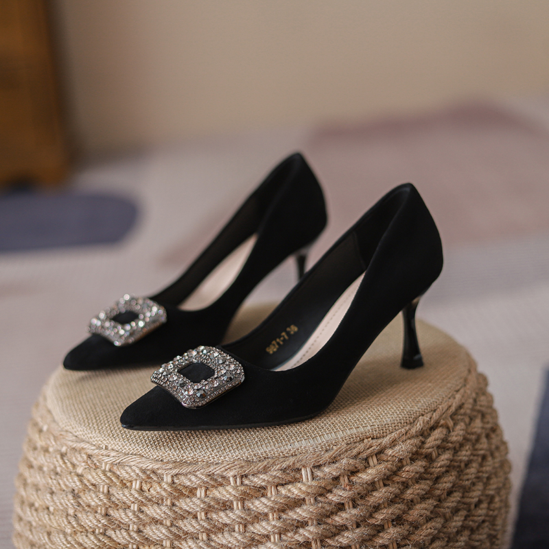不累脚浅口高跟鞋女新款百搭气质黑色职业工作鞋水钻细跟大码单鞋
