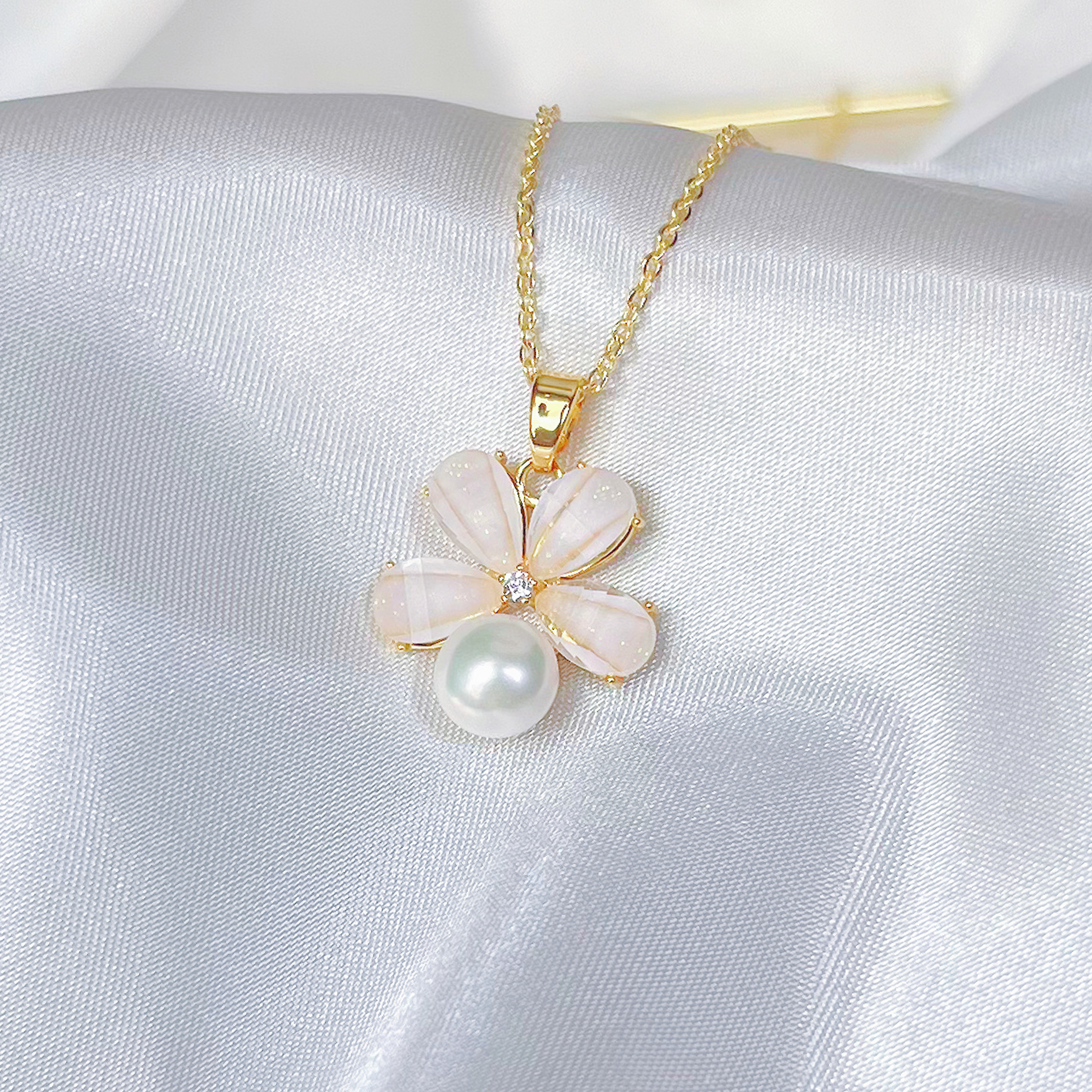 【5A级 链镀18K金】6-7mm淡水珍珠项链吊坠璀璨樱花H027