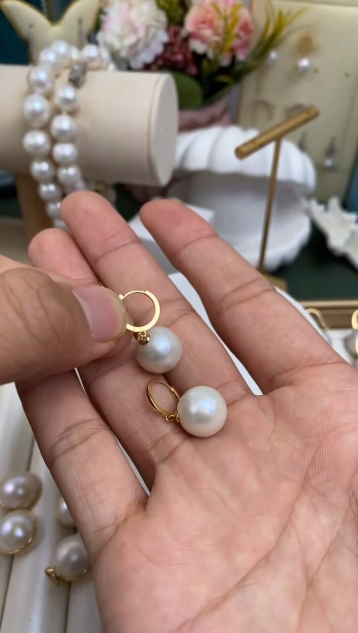 【闪购商品】淡水珍珠耳饰18K金镶嵌11-12