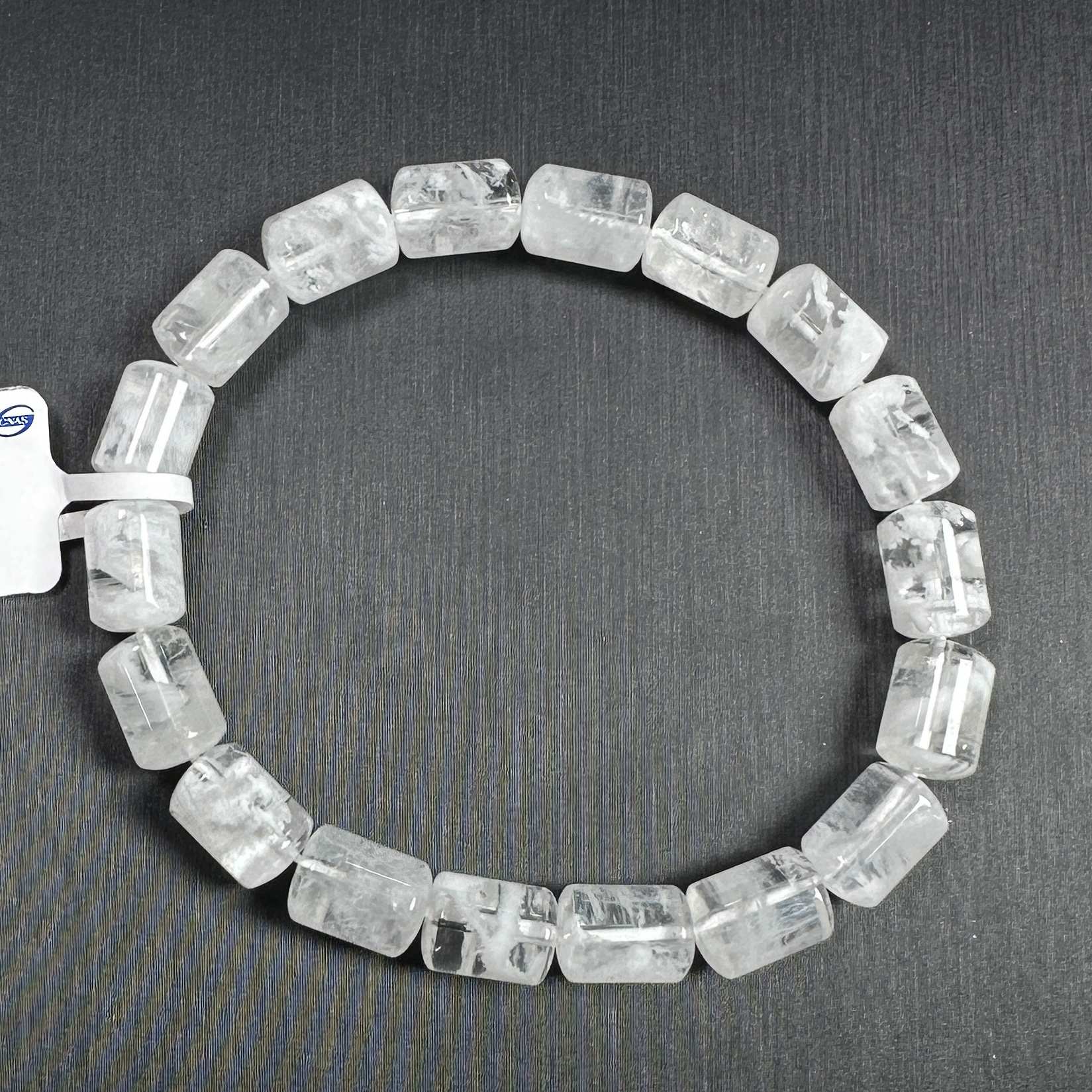 暴风雪幽灵桶珠白色手串（多样性发一）