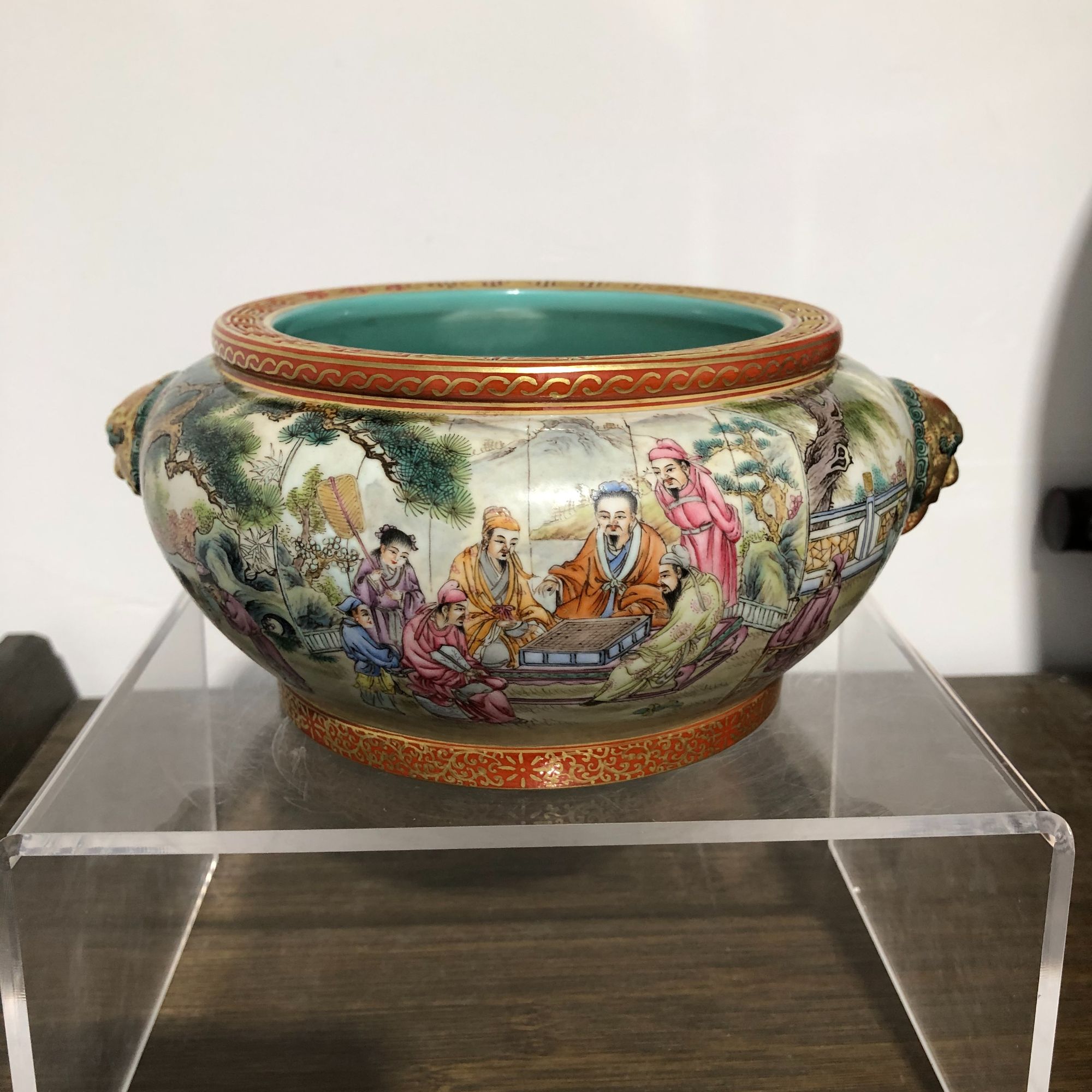 人物描金双耳笔洗