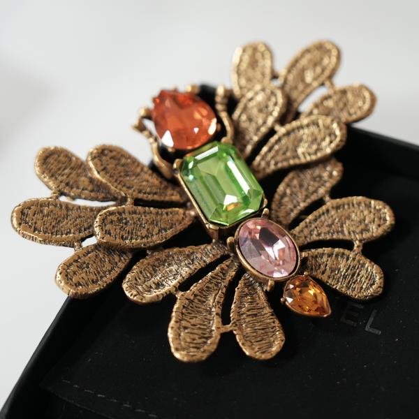 Oscar de la renta蝴蝶胸针