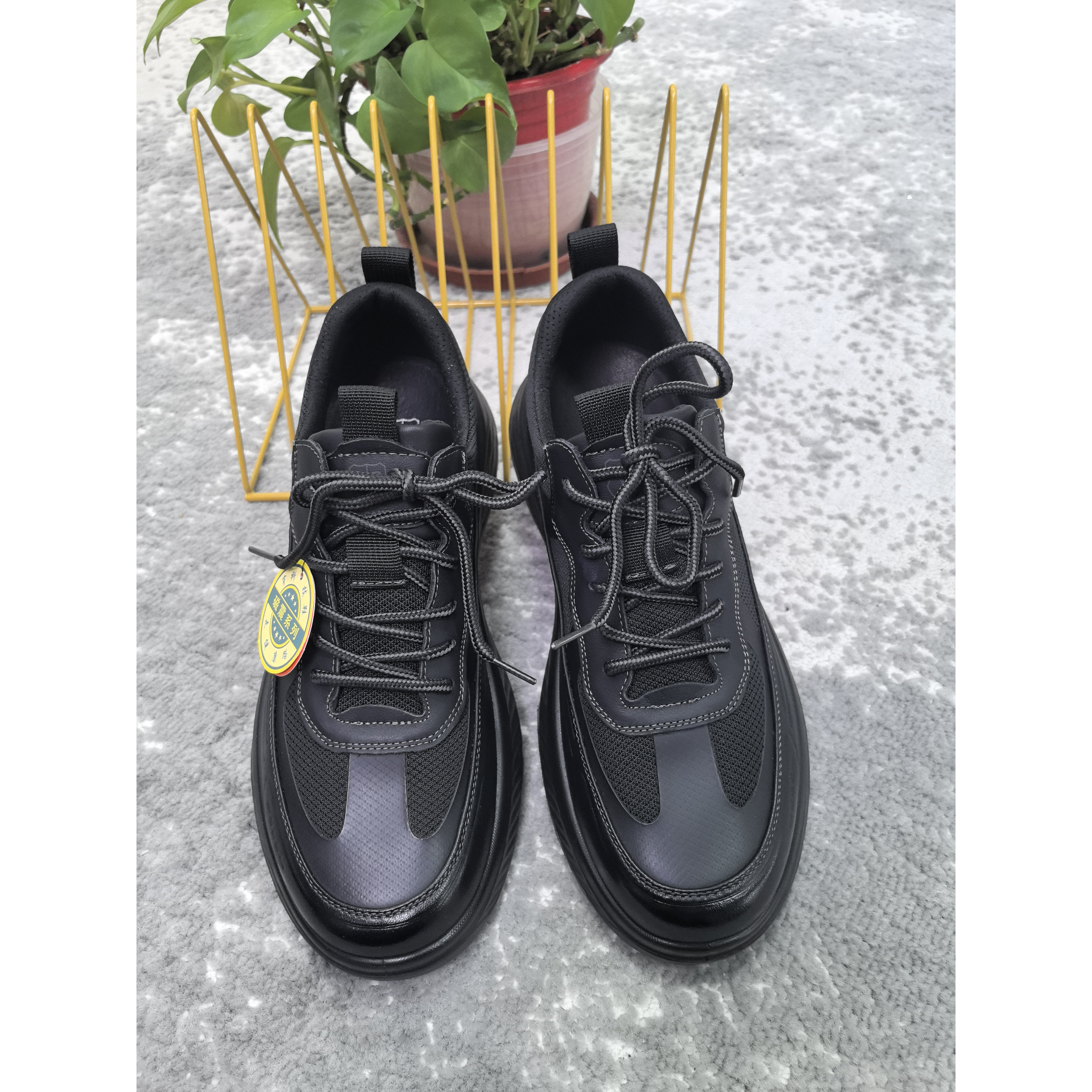 磁震系列 男款运动鞋791816。70架（3）