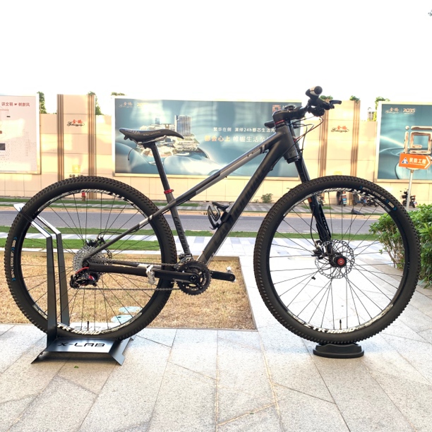 Cannondale 左撇子山地自行车