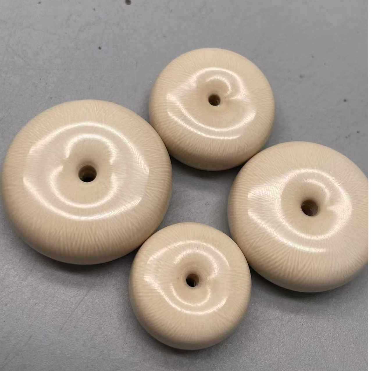 老蒋猛犸牙纯肉冰料平安口吊坠 专拍改价链接