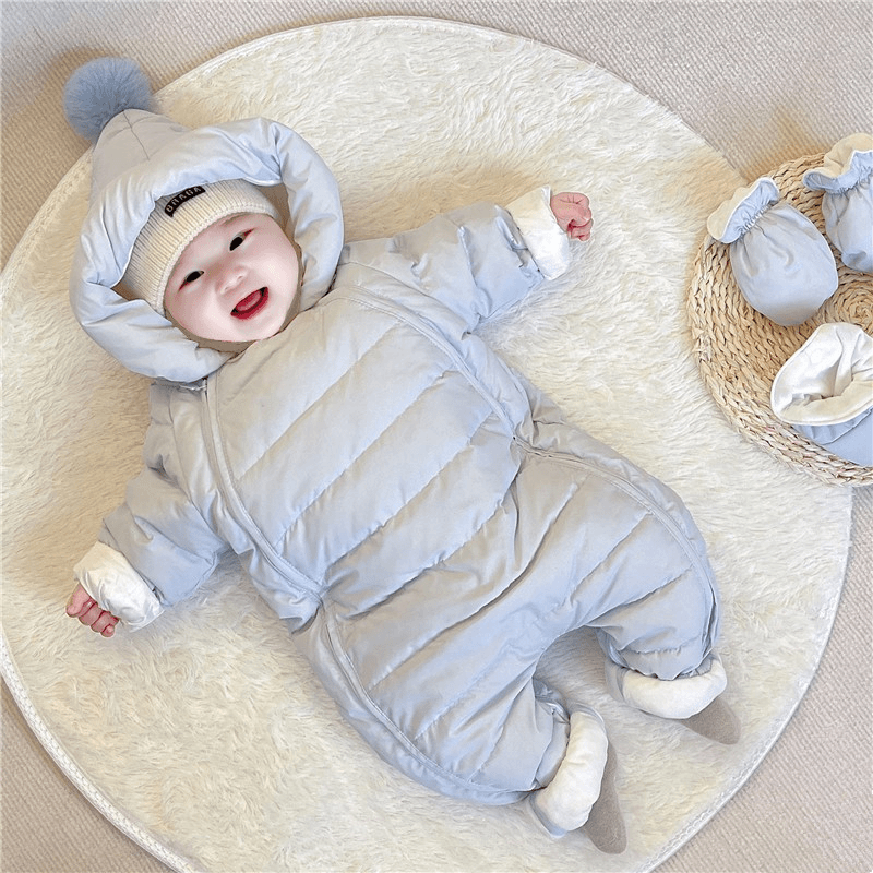 新生婴儿羽绒服连体衣秋冬季男女宝宝衣服0-6个月外出抱抱衣冬装3