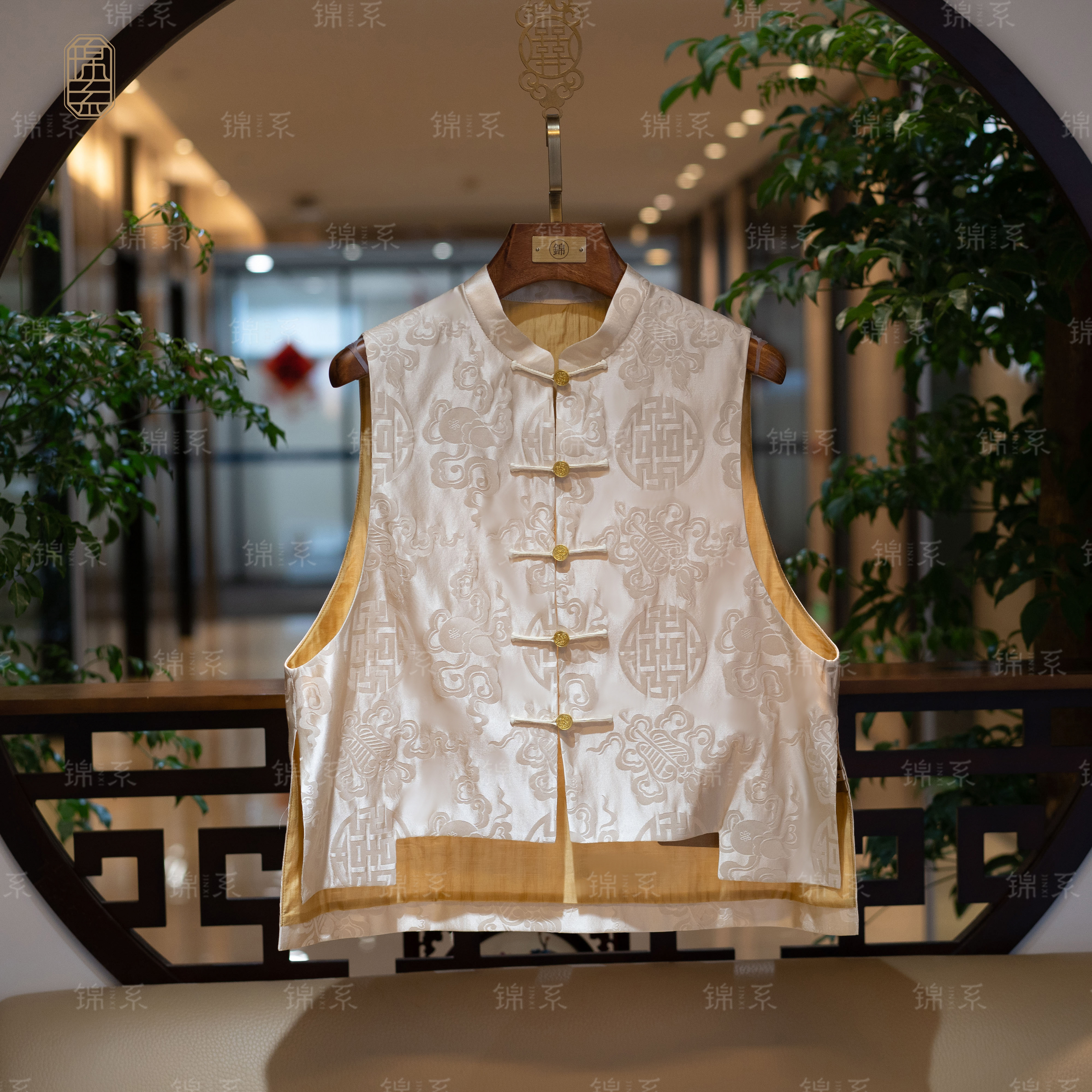  【锦系】华锦缎新中式国风桑蚕丝马甲背心E-36286--HJD9133677