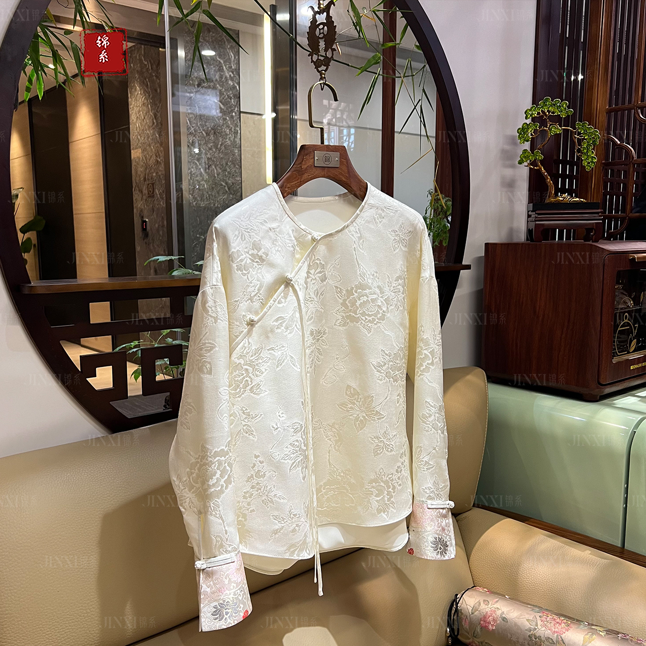 【锦系~新款】E-31803罗马假日轻奢新中式国风桑蚕丝袖口上衣