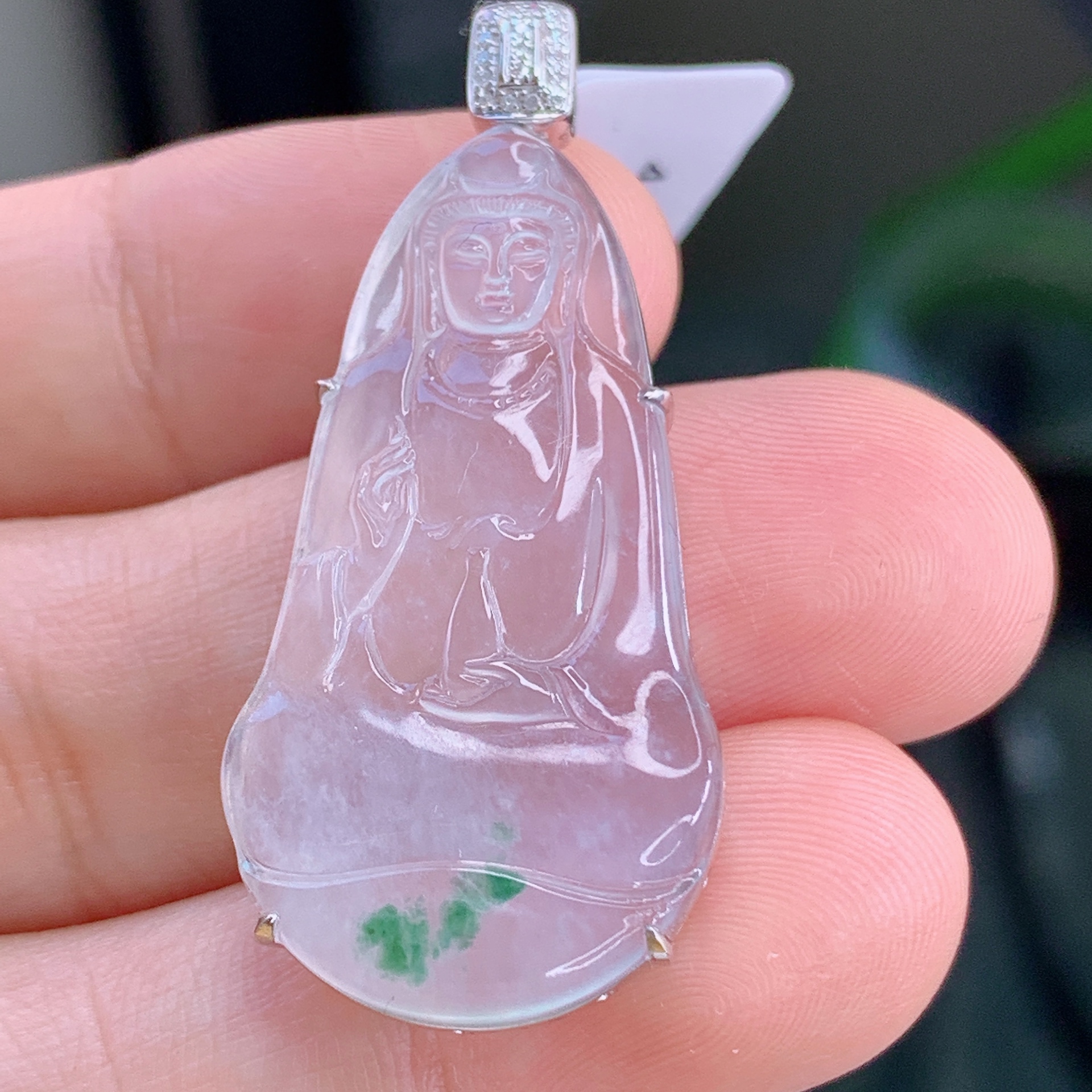 天然缅甸A货冰种飘花翡翠观音镶嵌18k金吊坠精美