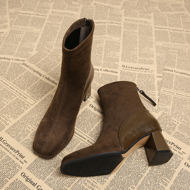 爆款高级感高跟短靴女2025新款法式弹力瘦瘦靴绒面方头粗跟马丁靴