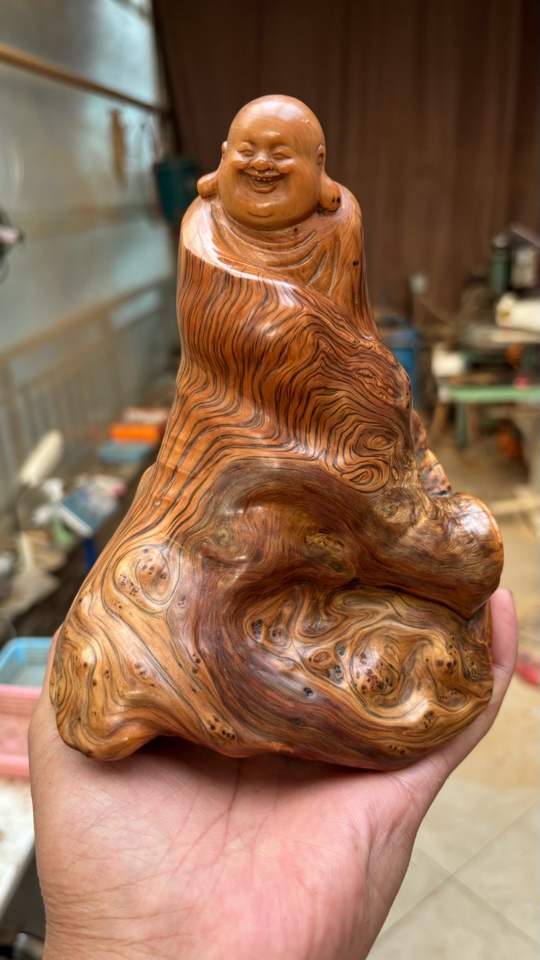 太行山崖柏纹理坨弥勒