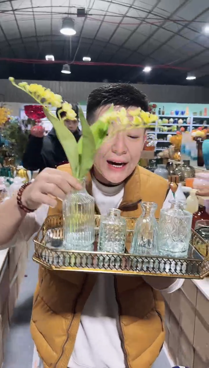 【闪购商品】SN-106----新  四只