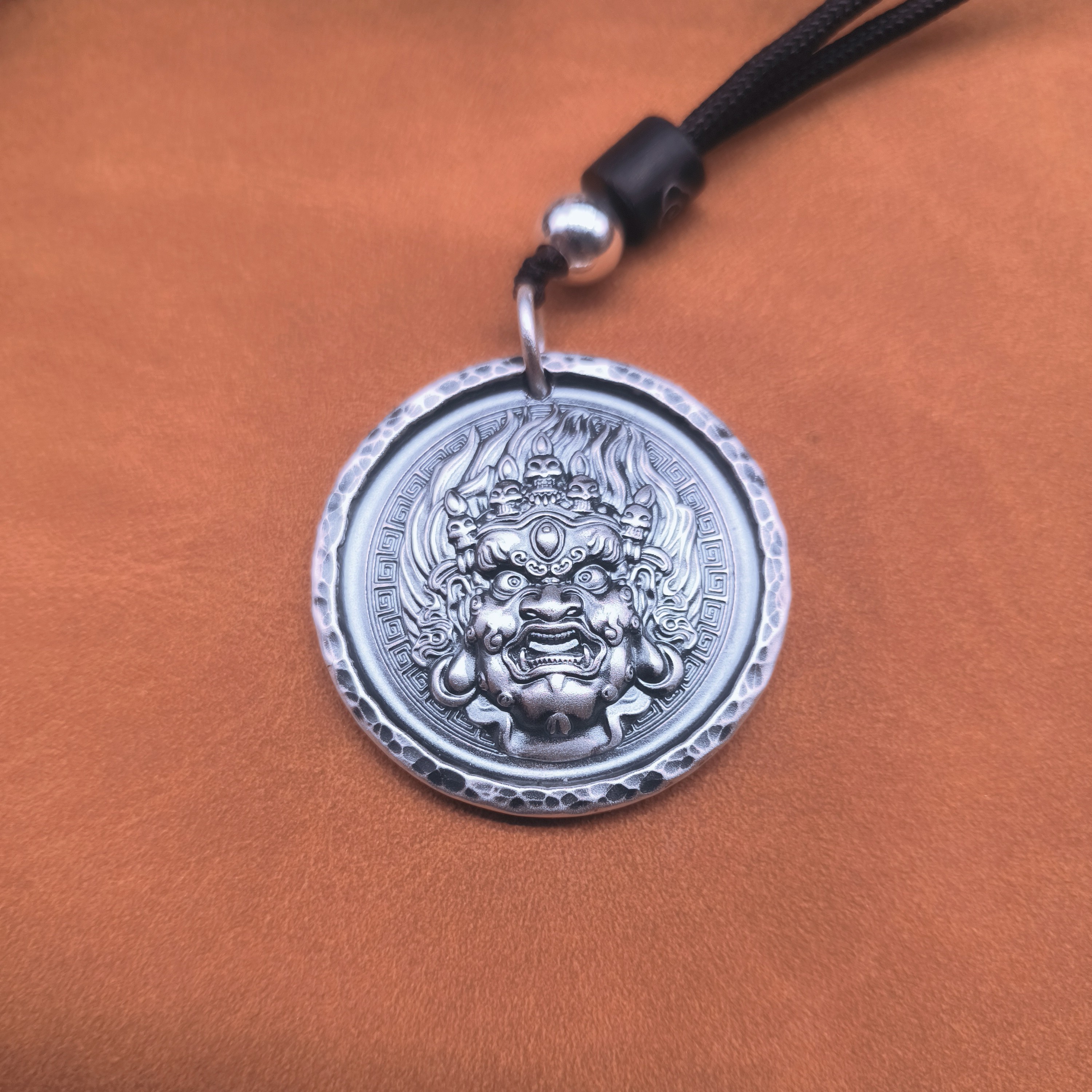 吊坠足银 足银大黑天黒财挂坠做旧古法银吊坠纯手工实心仿古复古