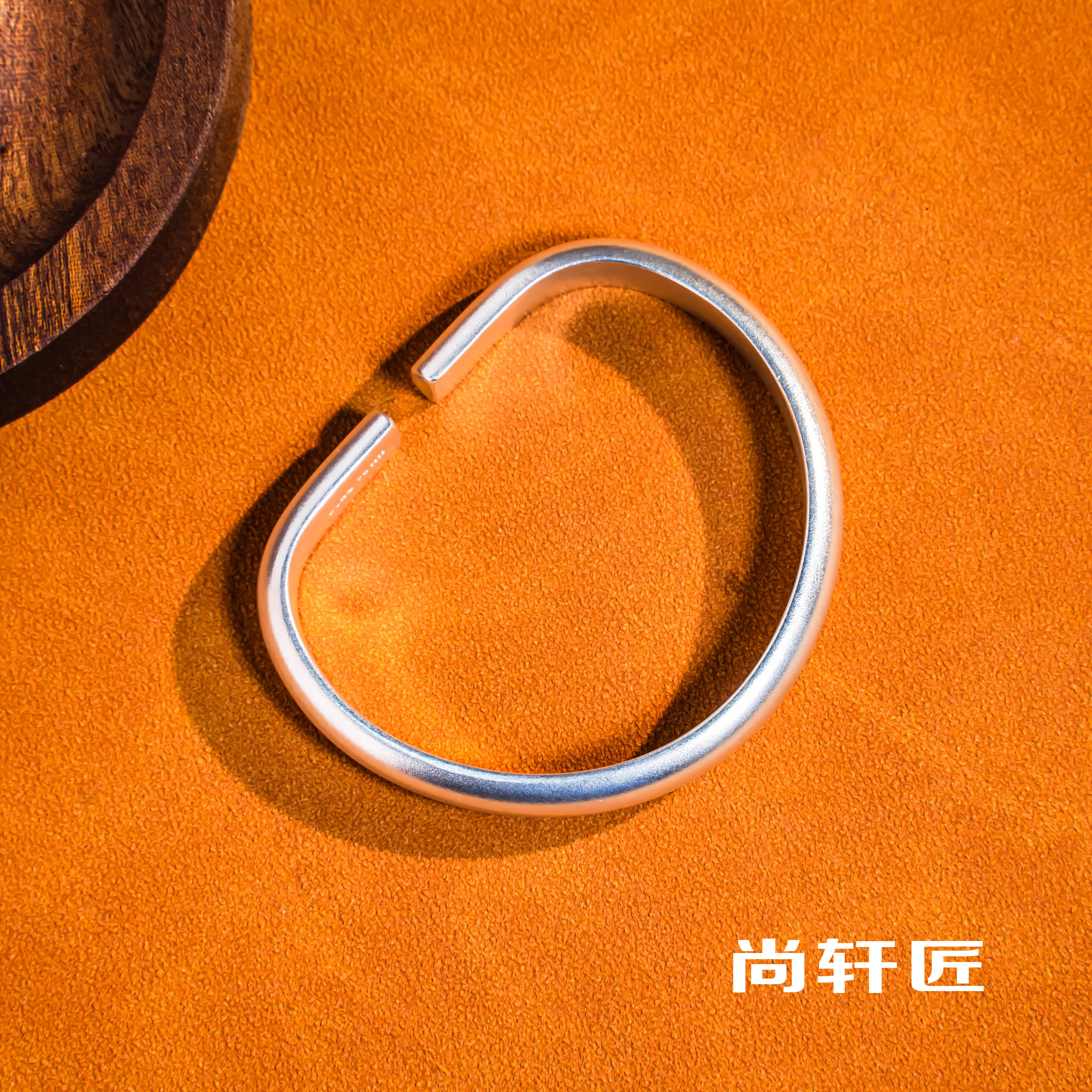 足银手镯 足银马蹄镯纯银实心银手镯古法传承民族风镯子简约53g