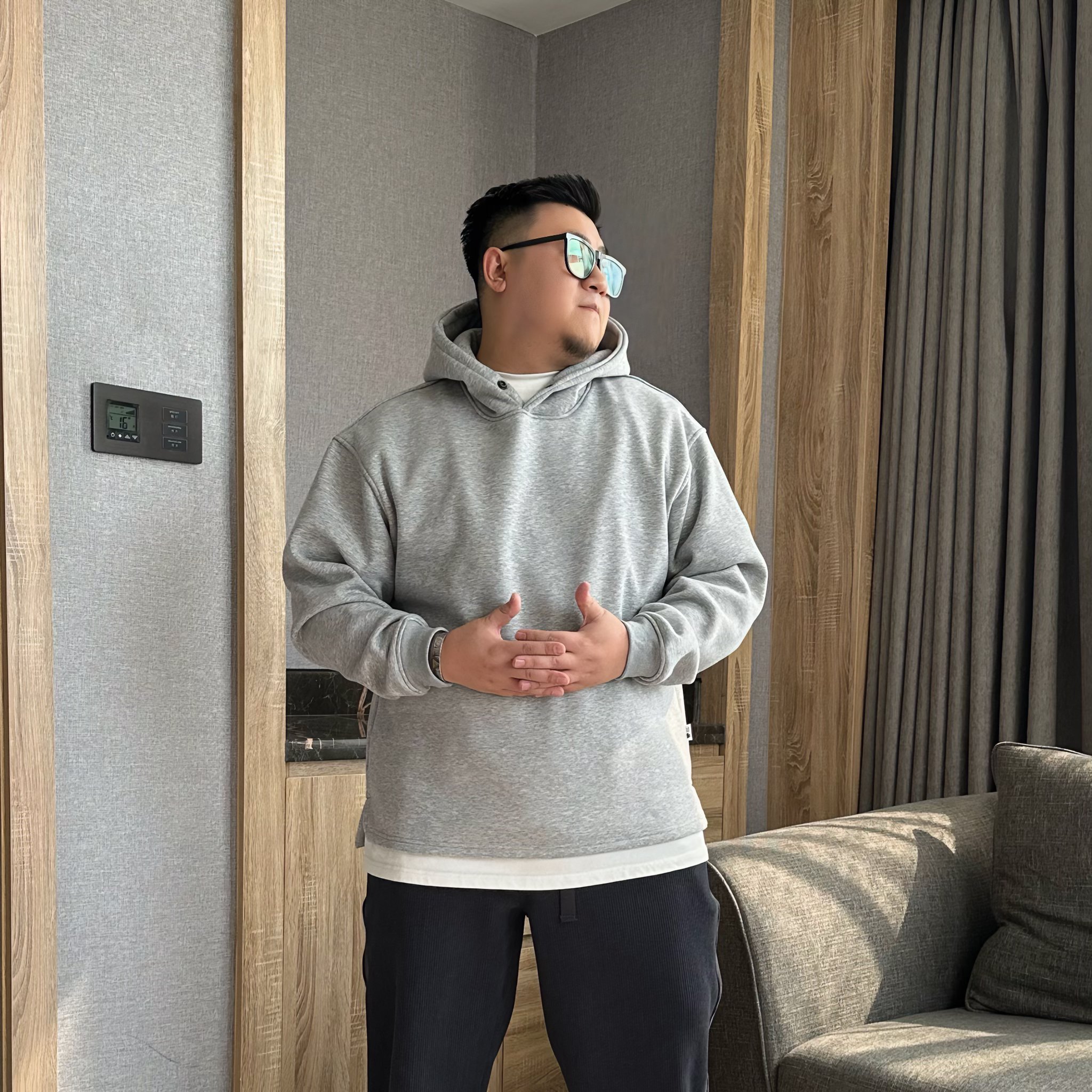 胖六同款-下摆开衩连帽卫衣加大码胖子基础百搭加绒加厚宽松卫衣