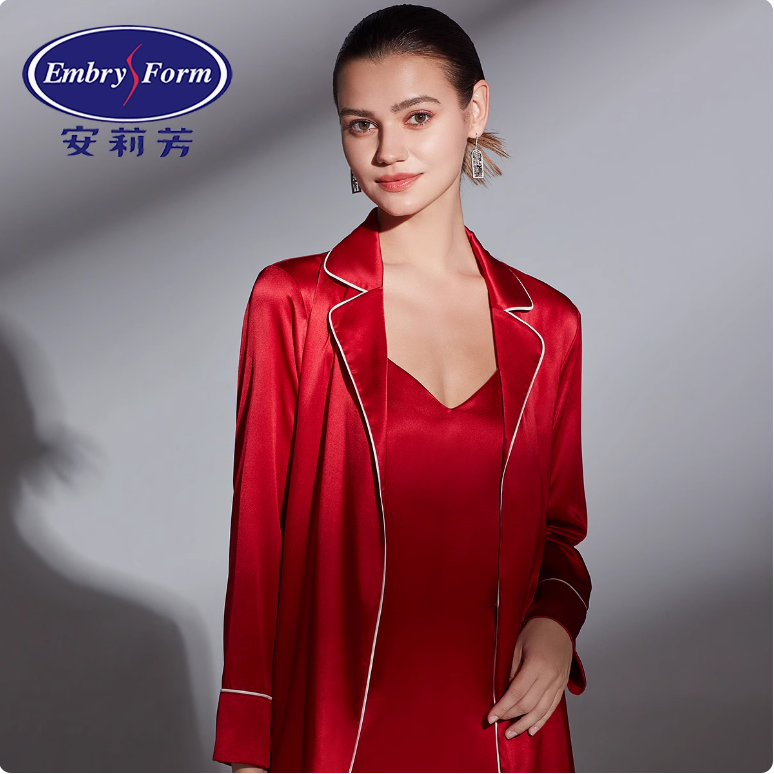 【甄老板专属】安莉芳秋冬女士桑蚕丝睡袍系带家居服EL00484