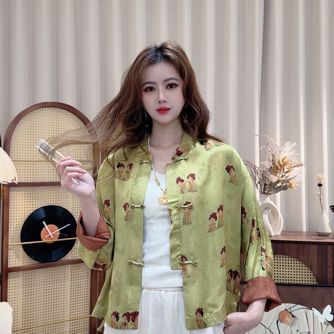 《小糖人》新款老料气质百搭上衣外套女