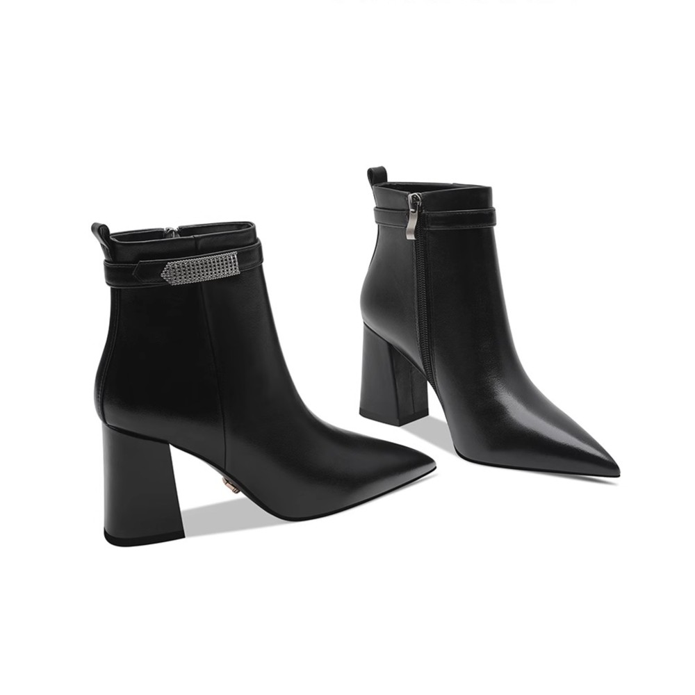 【手工女鞋】黑色尖头粗跟短靴女冬季新款黑色高跟时装小码靴子女