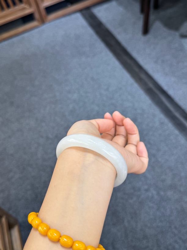 天然和田玉青海看手镯