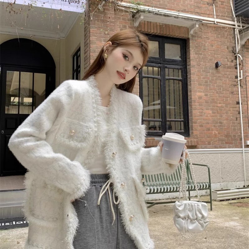 白色流苏v领小香风外套女春秋高级设计感宽松百搭水貂绒长