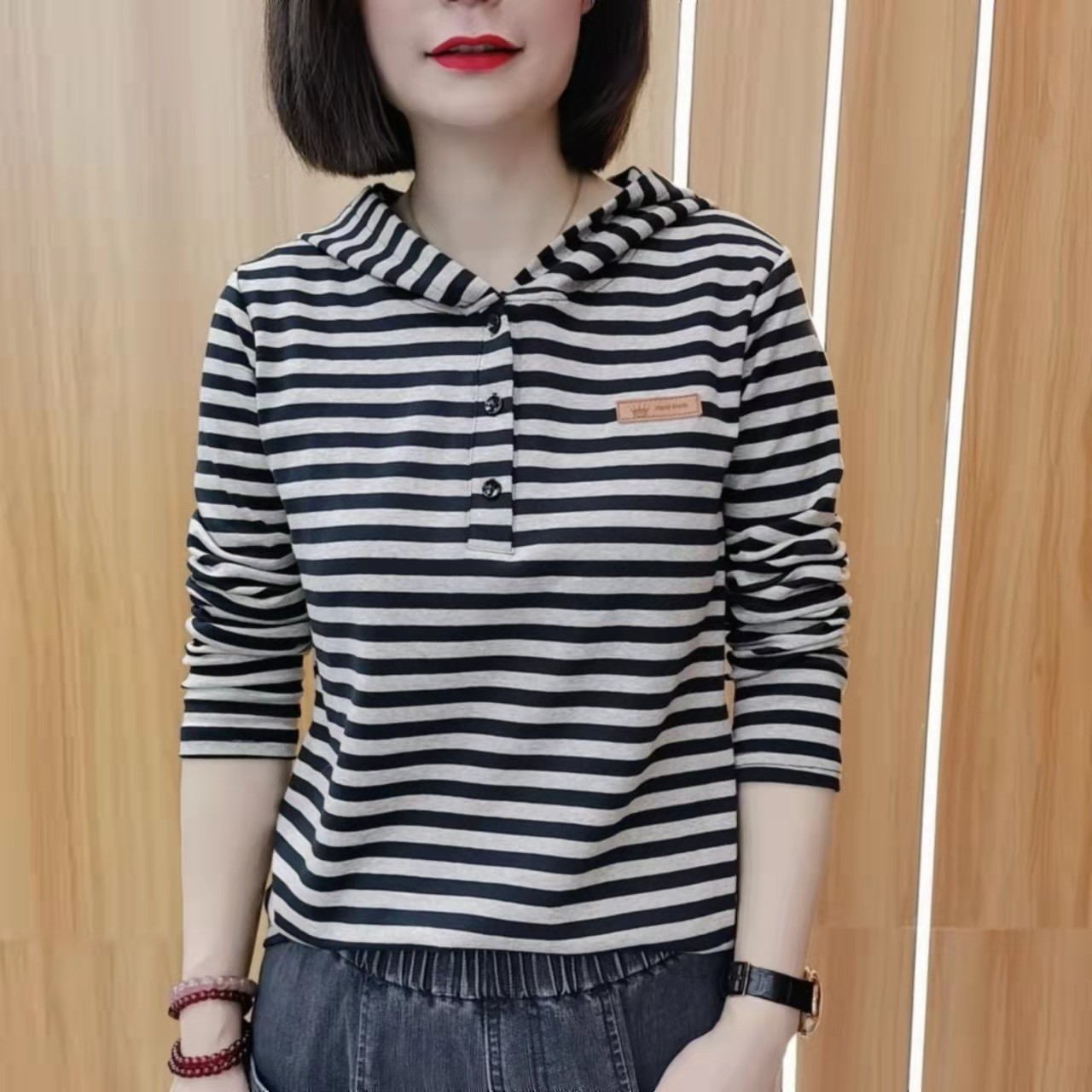 带帽条纹长袖T恤女2025春秋季新款宽松连帽卫衣洋气遮肚休闲上衣