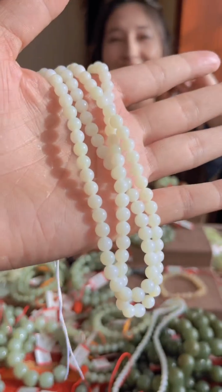 【闪购商品】和田玉手链未镶嵌且末料米达卡6