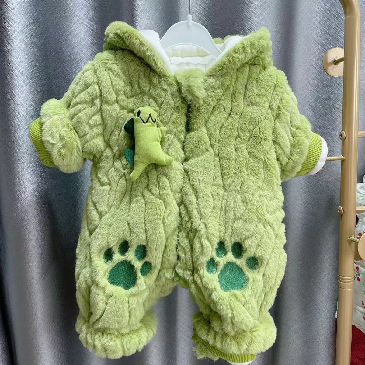 婴幼儿衣服新款卡通小恐龙新生儿满月衣服冬季外出哈衣爬