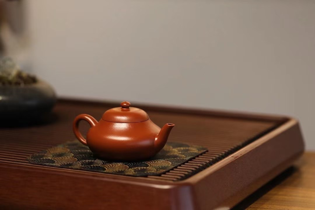 奕轩-惠云杰【梨式壶】朱泥·全手工制作·容量：120CC