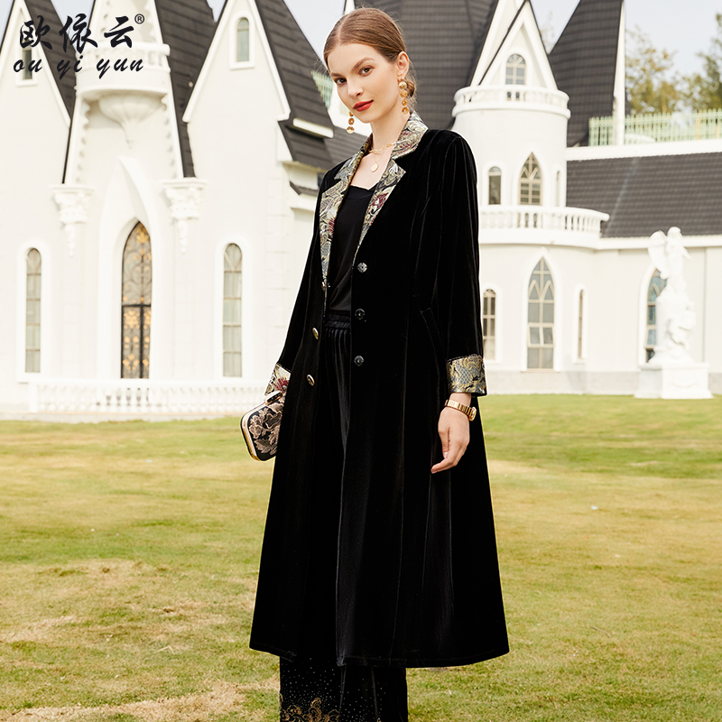 36620中年妈妈气质长外套春装2024新款收腰显瘦洋气修身丝绒大衣