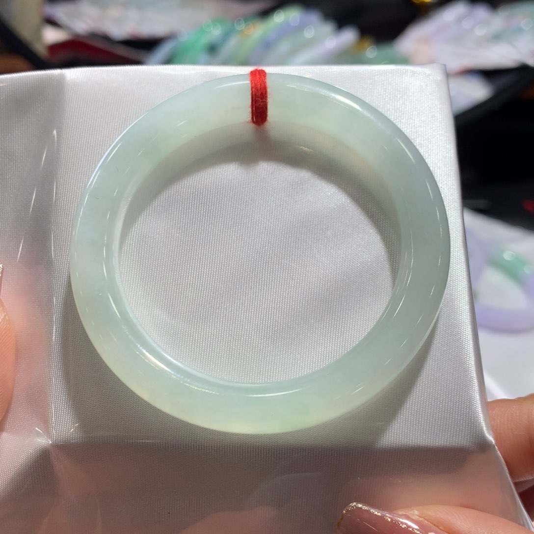 翡翠手镯未镶嵌5152圆