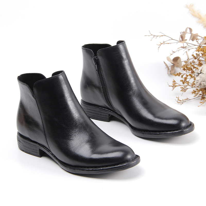 保暖靴子新款复古英伦风切尔西靴圆头鞋网红加绒百搭女款短鞋子