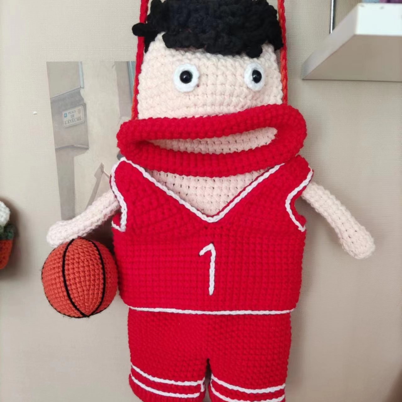 DIY手工钩织创意斜挎包篮球男孩大嘴包成品