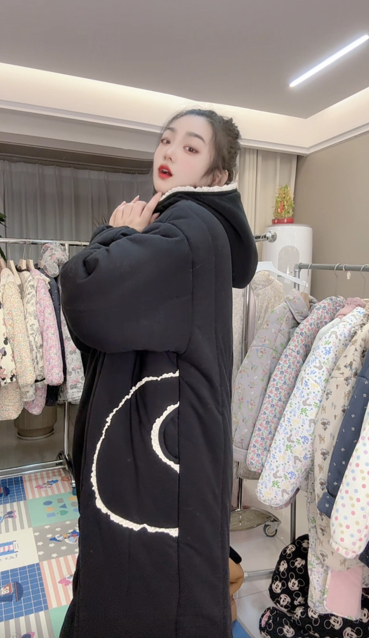 【LZW】连帽蕾丝直筒大口袋加大加厚长款家居服保暖加