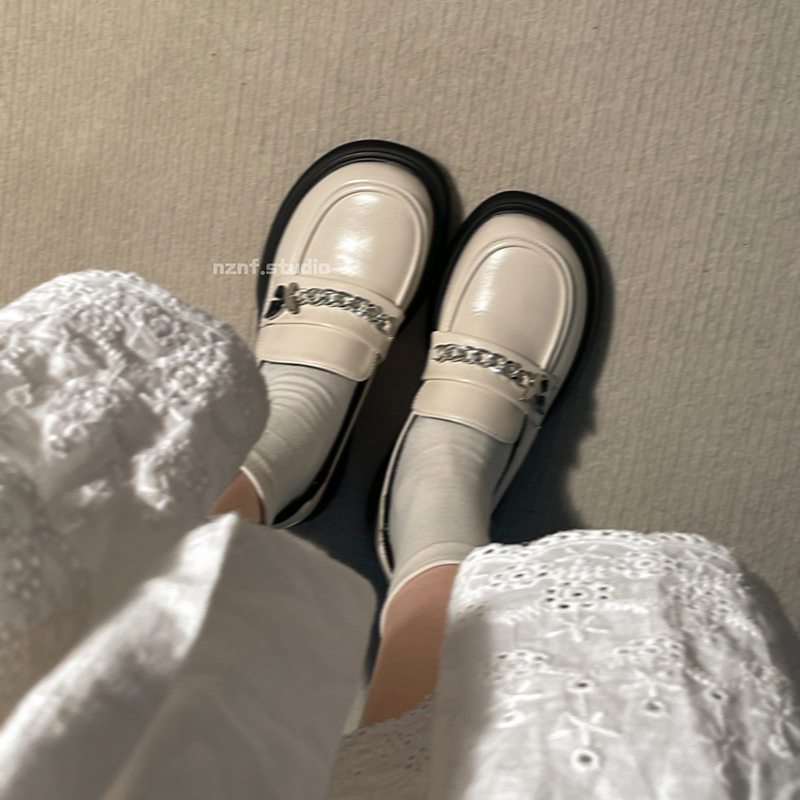 达芙妮正品日系白色厚底小皮鞋女秋季2023新款增高粗跟高级感一脚