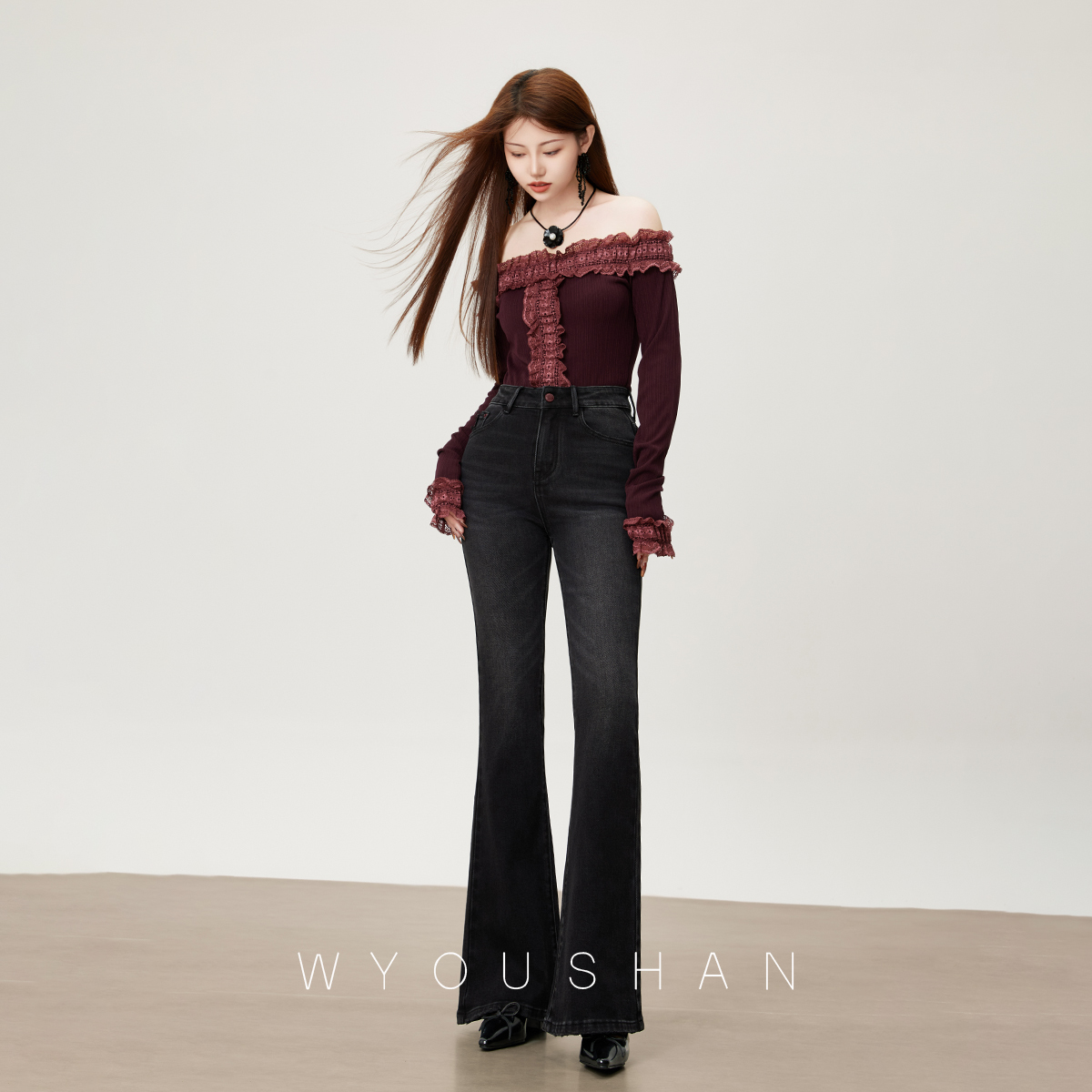 【王幼珊】微喇牛仔裤女高腰新款2025春秋小个子喇叭裤子黑色9300