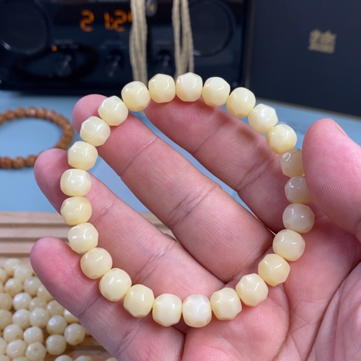 【闪购商品】菩提根/象牙果手串晒****哥双色标