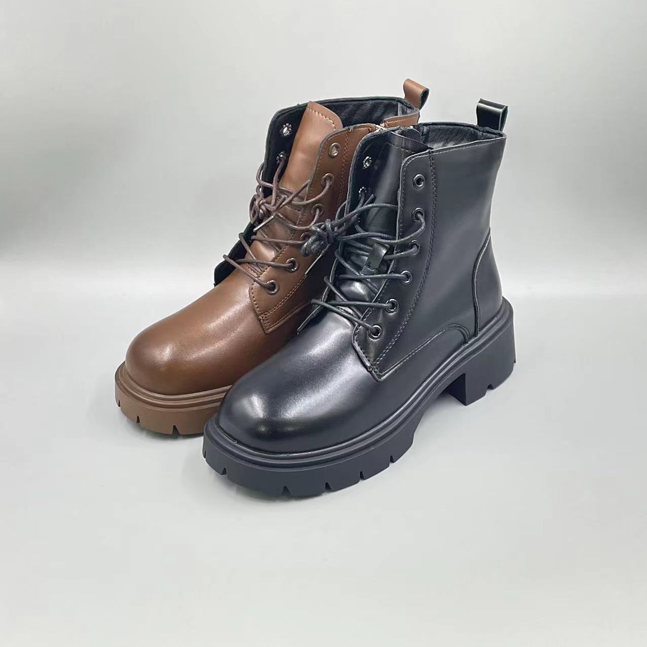 2023冬季新款时尚保暖百搭马丁靴潮流厚底休闲经典女靴8269