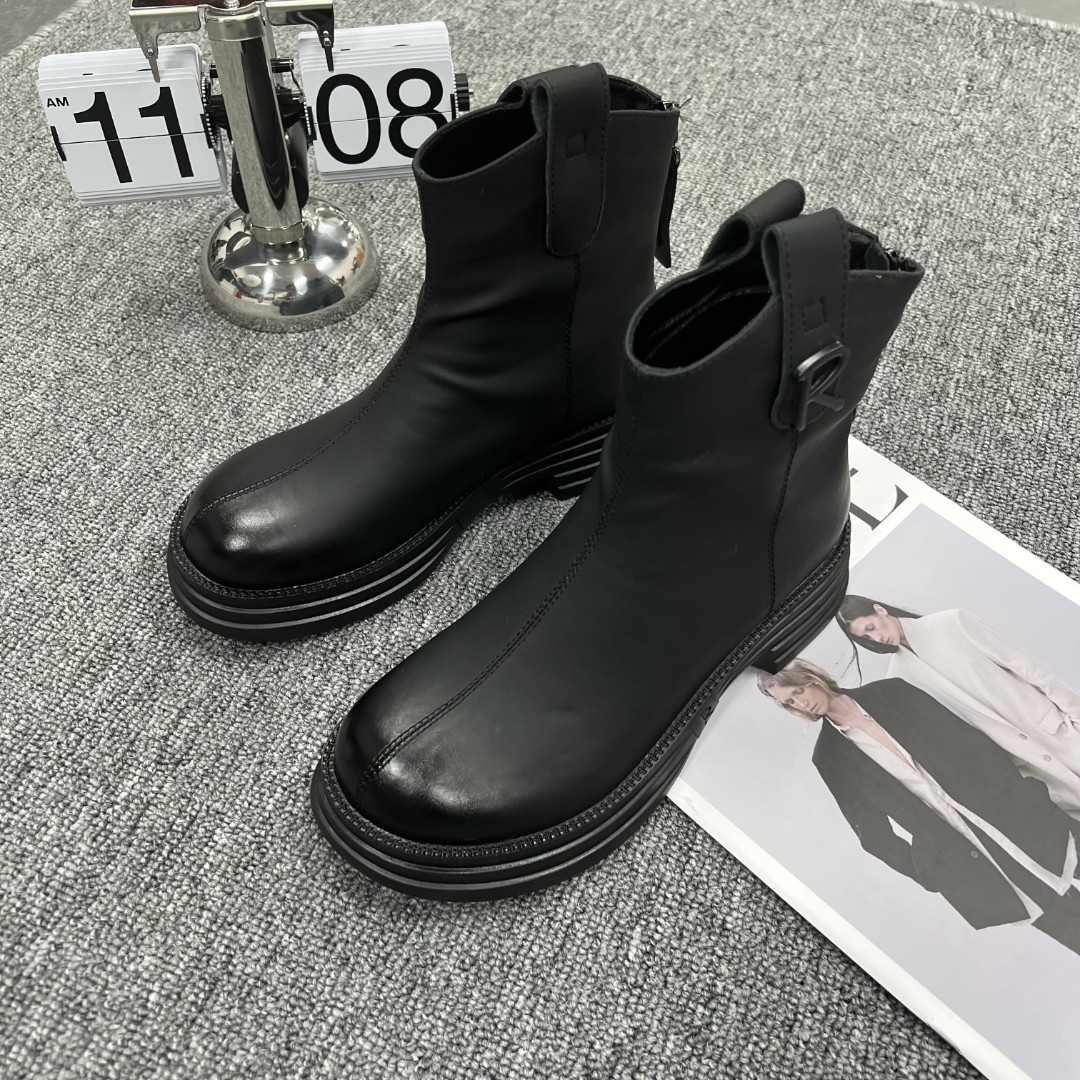 冬季新款时尚百搭马丁靴女2023厚底潮流英伦风休闲靴子女273/B208