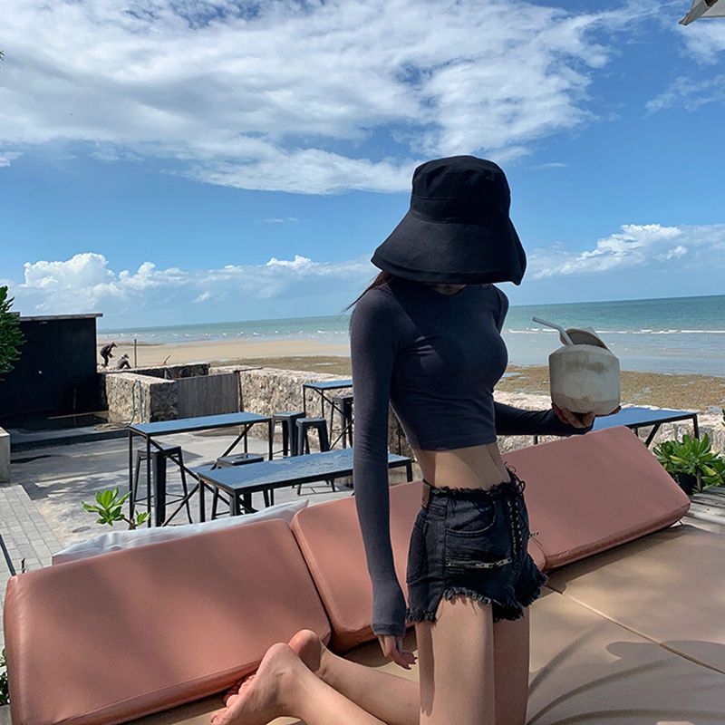 2025年秋季新露脐性感短款长袖T恤紧身打底衫ins漏腰甜辣妹上衣女